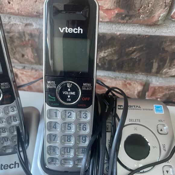 VTech Cordless Phone Lot Answering Machine Set of 3 Expansion Charging Dock - Picture 2 of 3